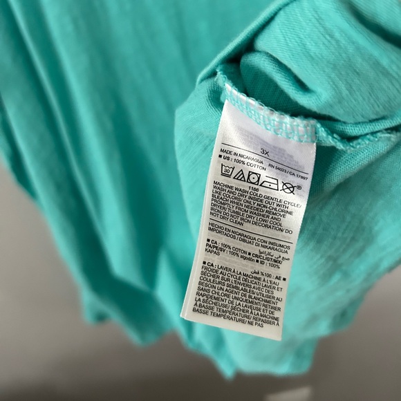 Old Navy Teal Living The Good Life Graphic Tee - Picture 5 of 5